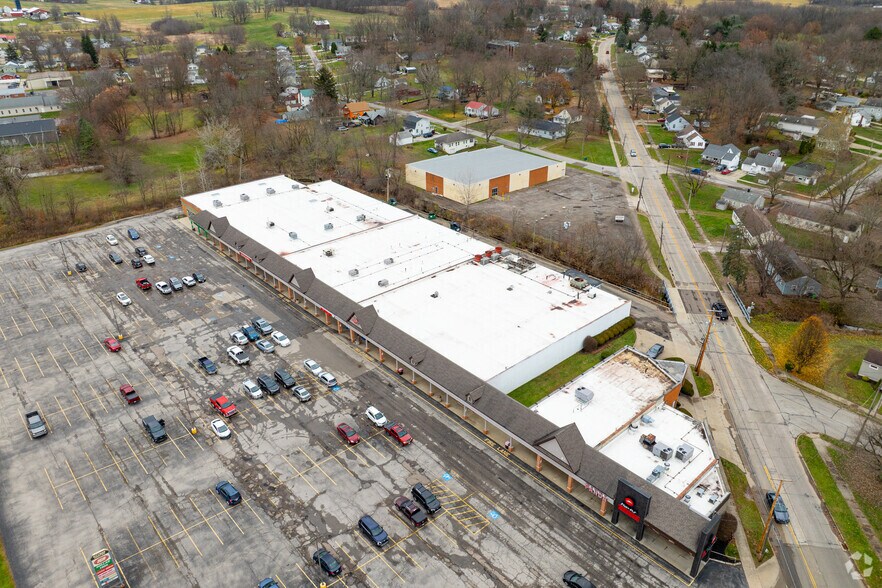 More Photos Of 200-260 N Main St, Rittman General Retail For Sale