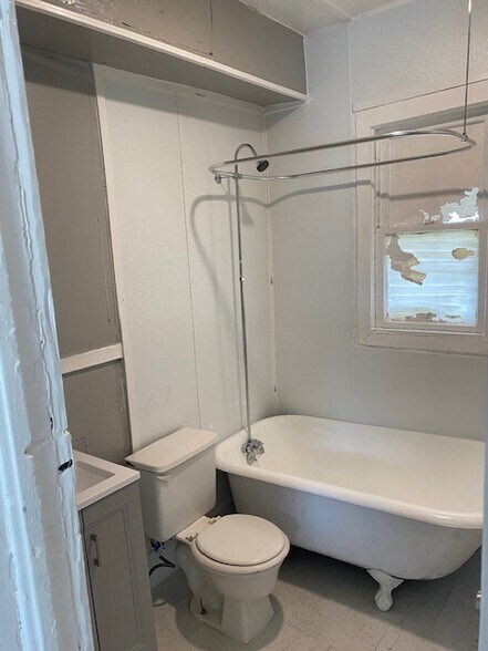 More Photos Of 11 Maria St, Rochester Apartments For Sale