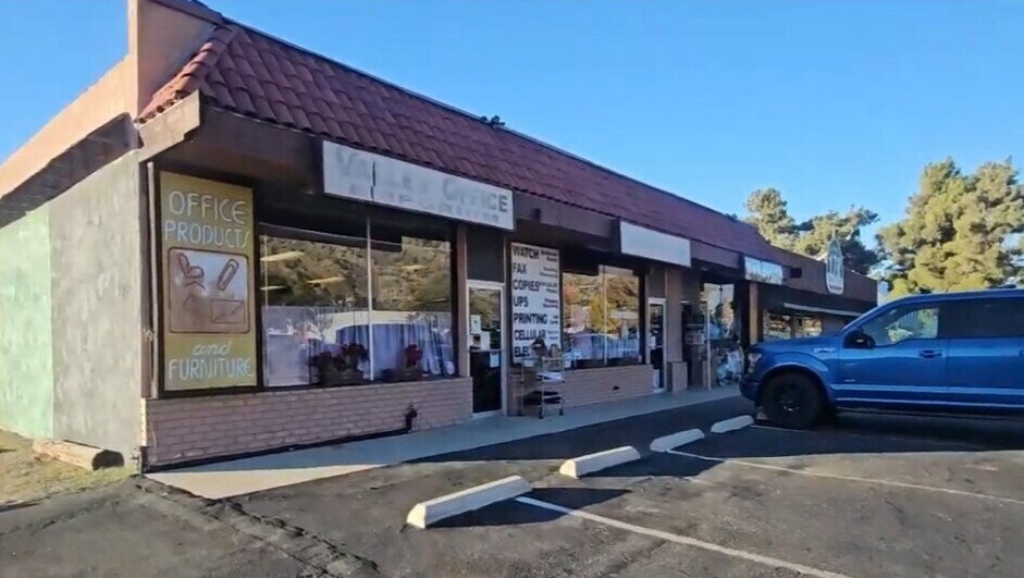More Photos Of 6101 Lake Isabella Blvd, Lake Isabella Storefront For Sale