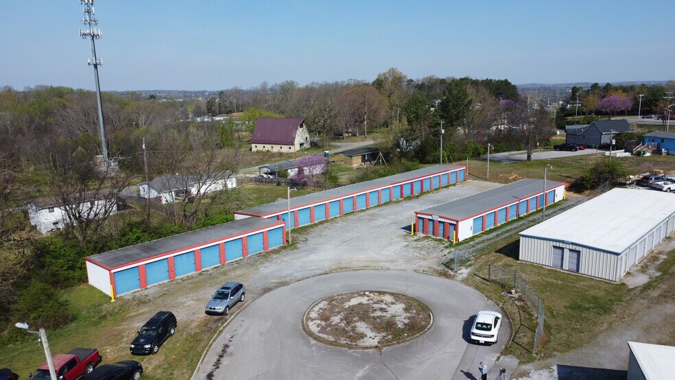 More Photos Of 1915 W Lamar Alexander Pky, Maryville Self Storage For Sale