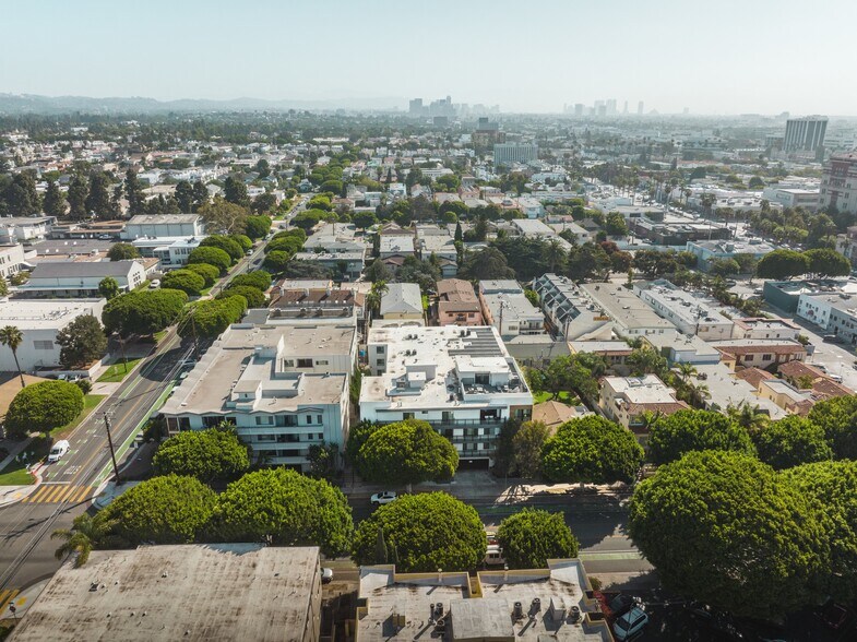 More Photos Of 1115 14th St, Santa Monica Apartments For Sale