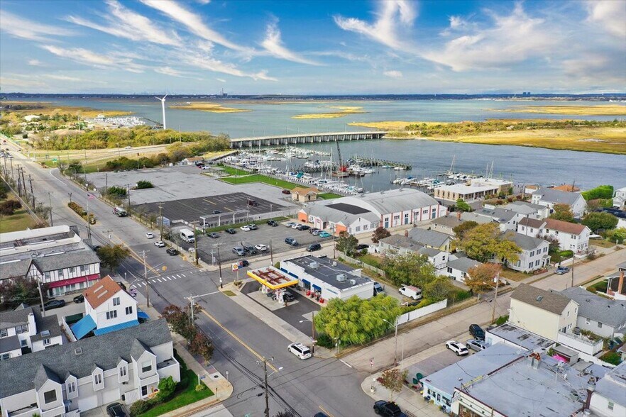 More Photos Of 12 Lido Blvd, Point Lookout Service Station For Sale
