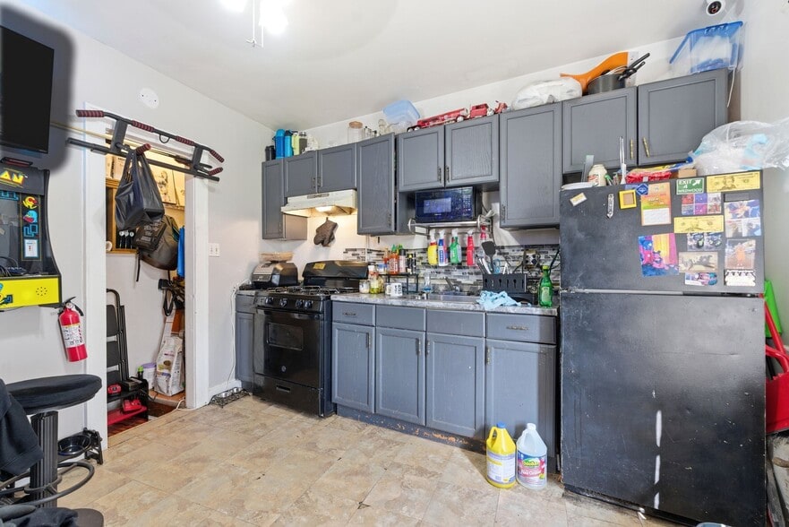 More Photos Of 630 Florida Grove Rd, Perth Amboy Apartments For Sale