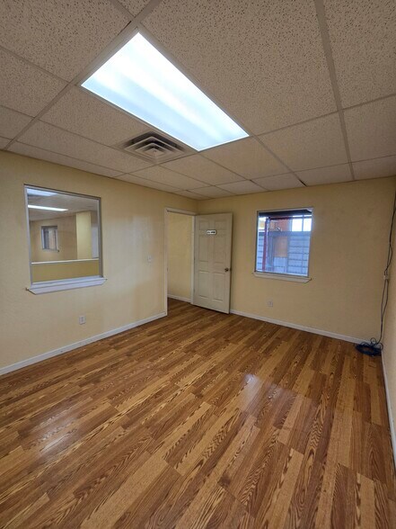 More Photos Of 3901 N Stowe Ave, Odessa Industrial For Lease