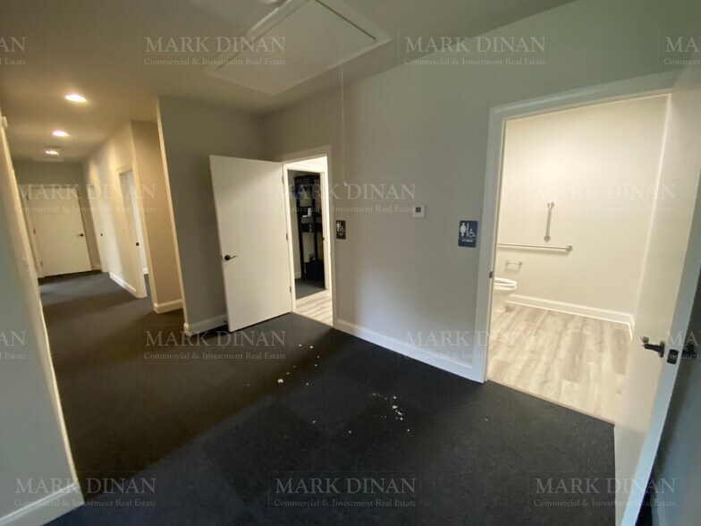 More Photos Of 200 Village Dr, Pelham Office For Sale
