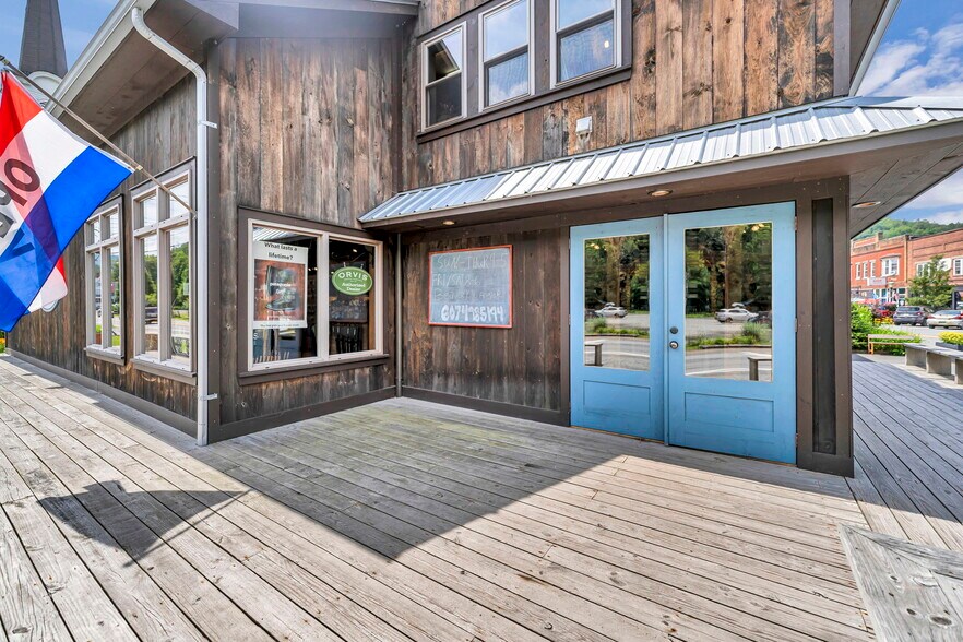 More Photos Of 1959 Old Route 17, Roscoe Storefront Retail Residential For Sale