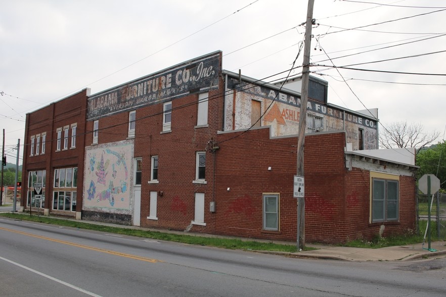 More Photos Of 2200 Glass St, Chattanooga Storefront Retail Residential For Sale