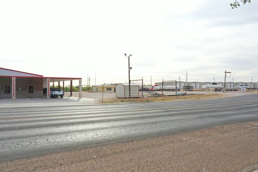 More Photos Of 1207 NW Mustang Dr, Andrews Warehouse For Sale