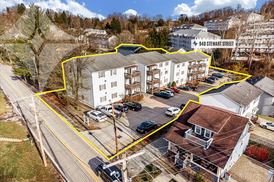 Primary Photo Of 940 Stewart St, Morgantown Apartments For Sale