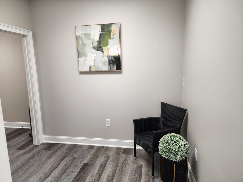 More Photos Of 485 S Perry St, Lawrenceville Coworking Space