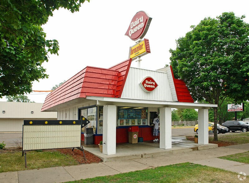 More Photos Of 450 Lexington Pky N, Saint Paul Fast Food For Sale