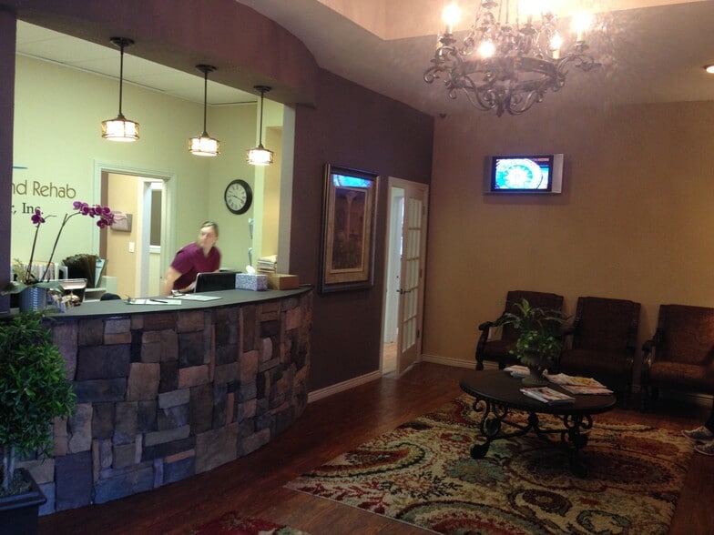 More Photos Of 1755 S 8th St, Colorado Springs Office For Lease