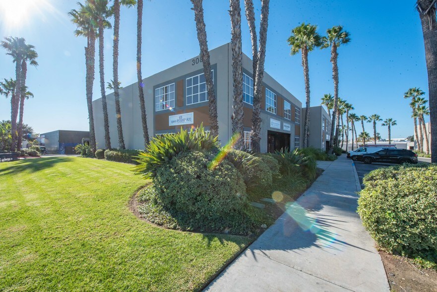More Photos Of 3085 Beyer Blvd, San Diego Unknown For Sale