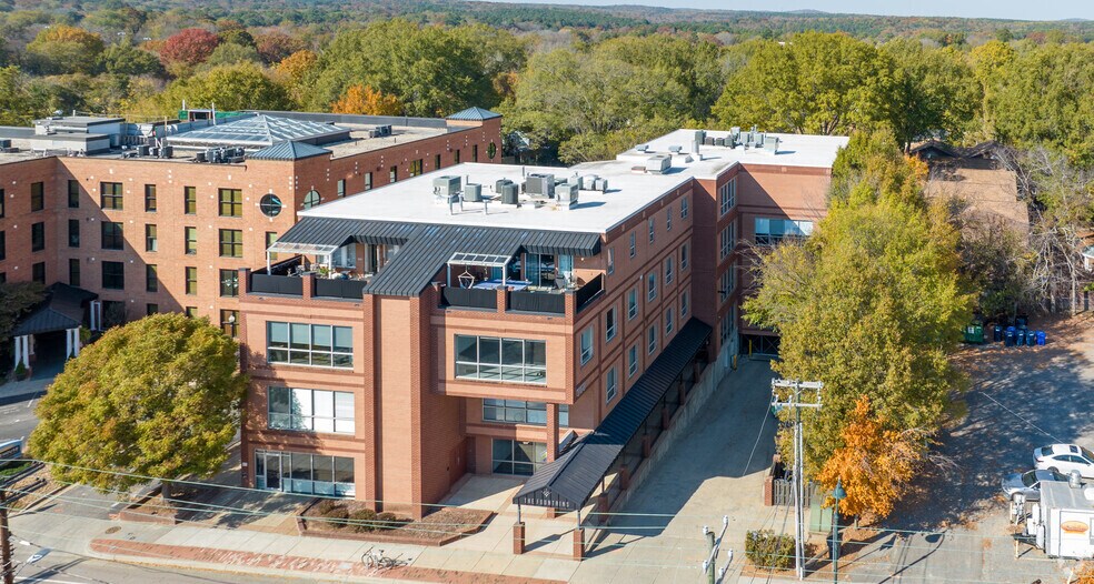 More Photos Of 308 W Rosemary St, Chapel Hill Office For Lease
