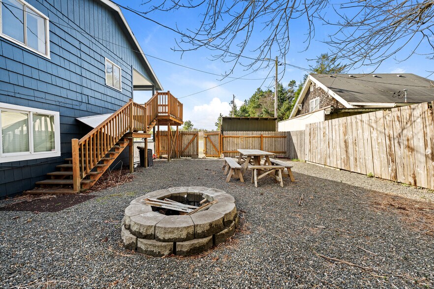 More Photos Of 1201 Bay Ave, Ocean Park Restaurant For Sale