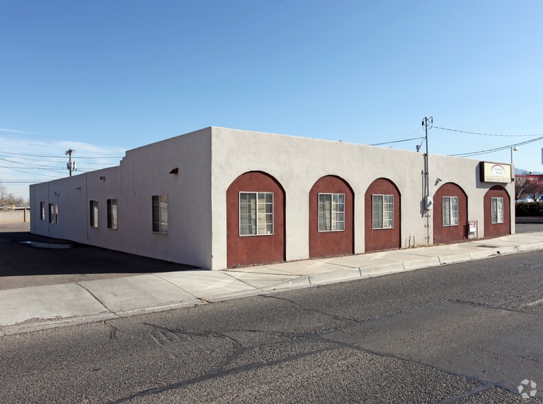 More Photos Of 405 Montano Rd NW, Albuquerque Office Residential For Lease