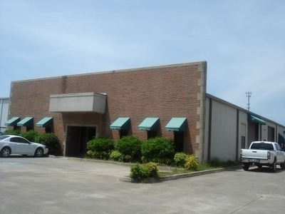 More Photos Of 2511 Riverside Dr, Chattanooga Showroom For Lease