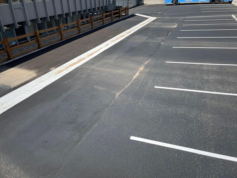 More Photos Of 2720 E Yampa St, Colorado Springs Office Residential For Sale