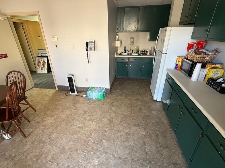 More Photos Of 609 Brunson Dr, Tupelo Medical For Lease