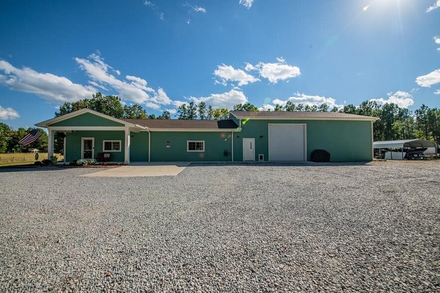 Primary Photo Of 171 Stanley Rd, Henrico General Retail For Sale