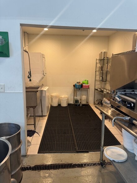 More Photos Of 9 Whippany Rd, Whippany Unknown For Lease