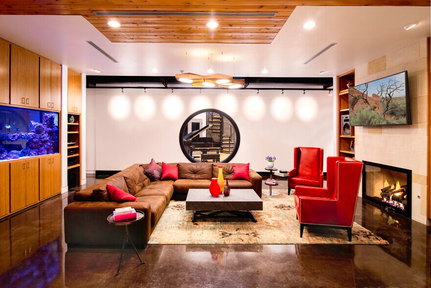 More Photos Of 3711 FM 484, Fischer Specialty For Sale