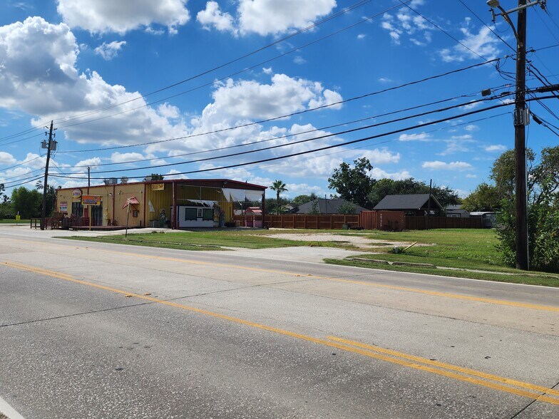 More Photos Of 1418 Holland St, Houston Restaurant For Lease