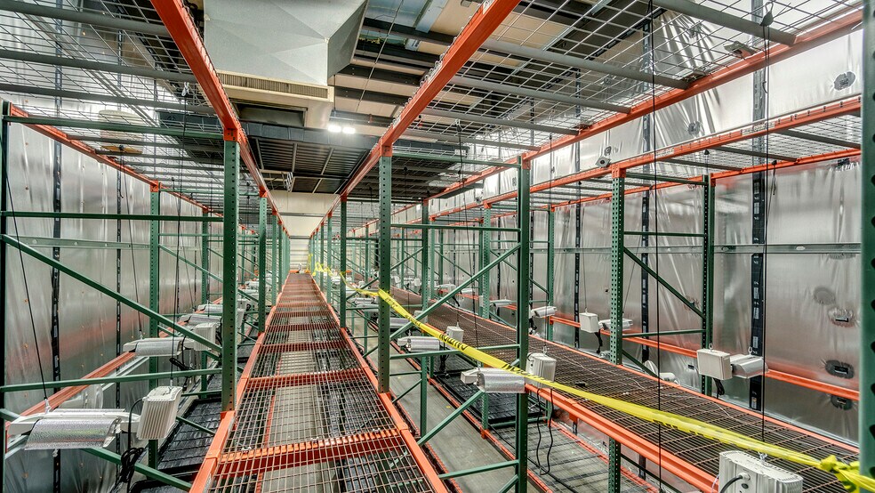 More Photos Of 101 N Washington St, Hanover Warehouse For Sale