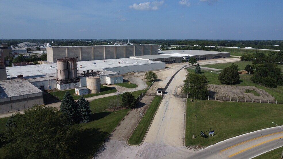 Primary Photo Of 1551 E Willow St, Kankakee Warehouse For Lease