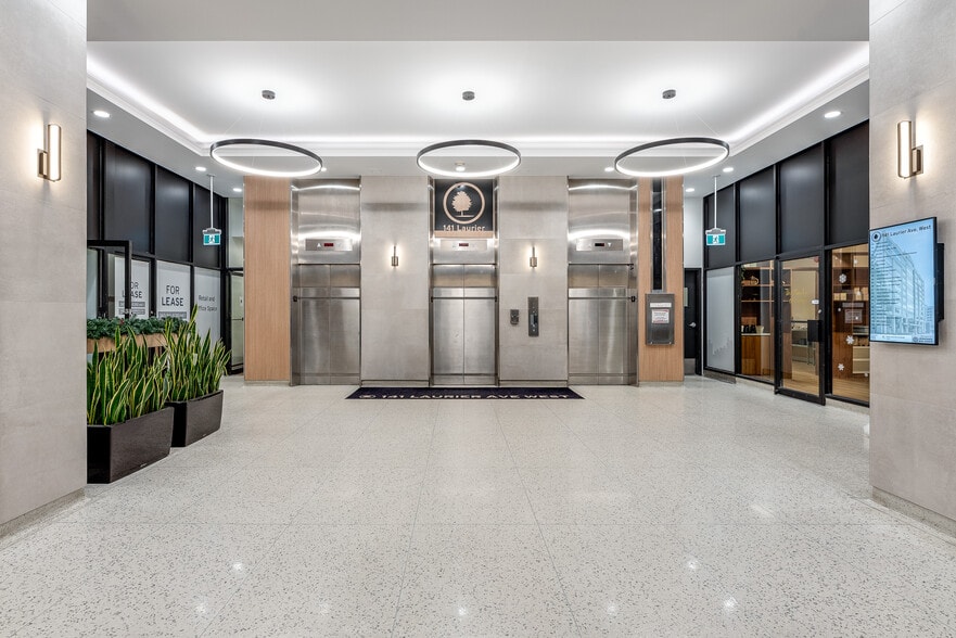 More Photos Of 141 Laurier Ave W, Ottawa Office For Lease