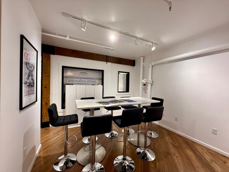 More Photos Of 2 W Saint George Blvd, Saint George Office For Lease