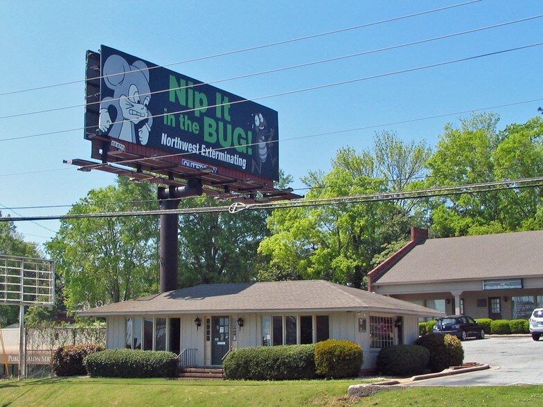 More Photos Of 3551 Macon Rd, Columbus Freestanding For Lease