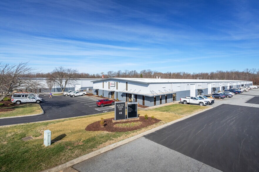 More Photos Of 1301 South Park Dr, Kernersville Warehouse For Lease