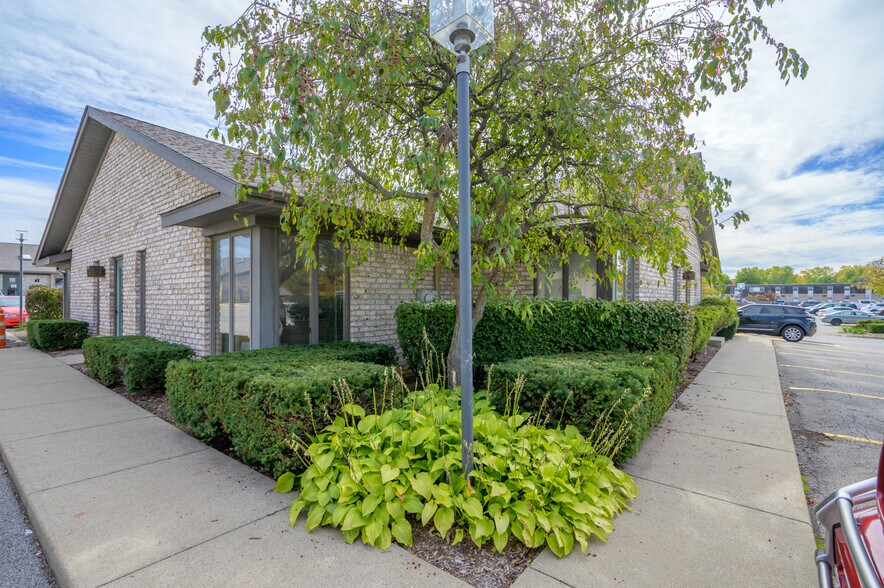 More Photos Of 755 Boardman Canfield Rd, Boardman Medical For Lease
