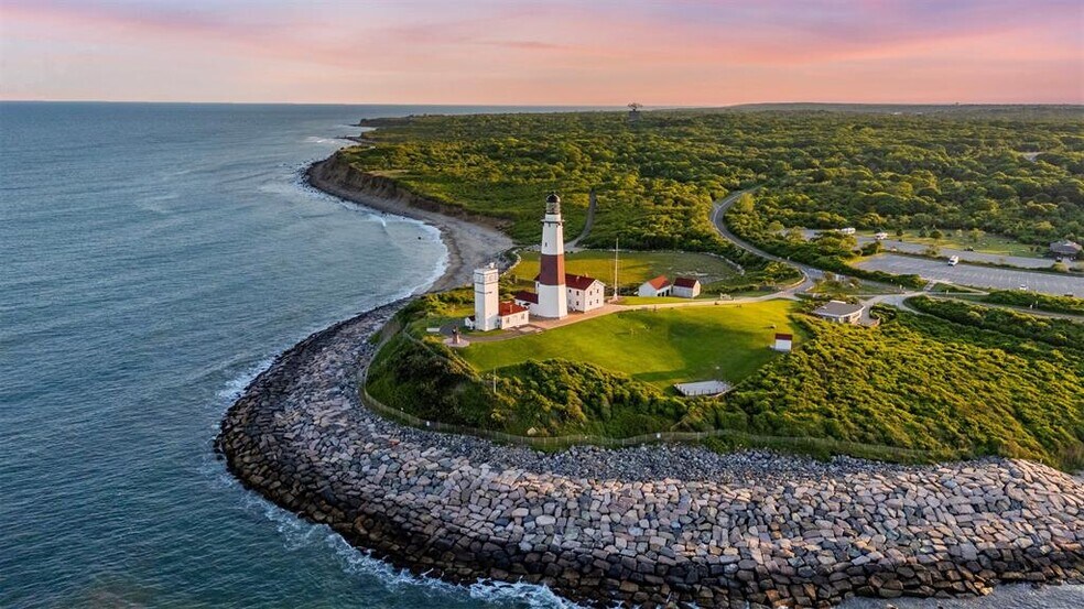 More Photos Of 18 N Shore Rd, Montauk Apartments For Sale