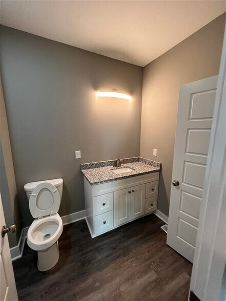 More Photos Of 1327 Park St, Bowling Green Apartments For Sale