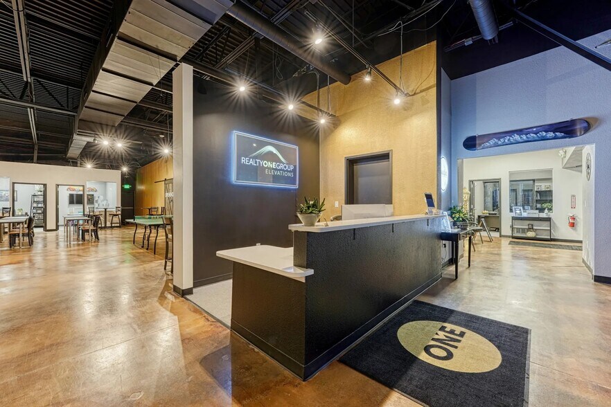 More Photos Of 18951 E Mainstreet, Parker Freestanding For Lease