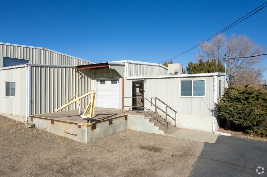 More Photos Of 733 S Bowen St, Longmont Warehouse For Lease
