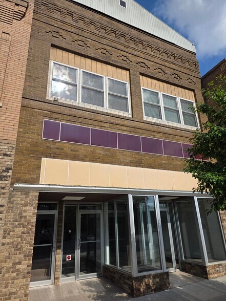 More Photos Of 205 Main St S, Minot Storefront Retail Office For Lease