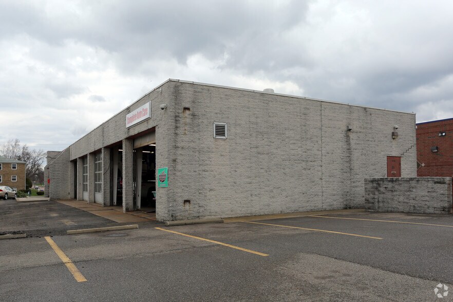 More Photos Of 3730 W Tuscarawas St, Canton Auto Repair For Sale