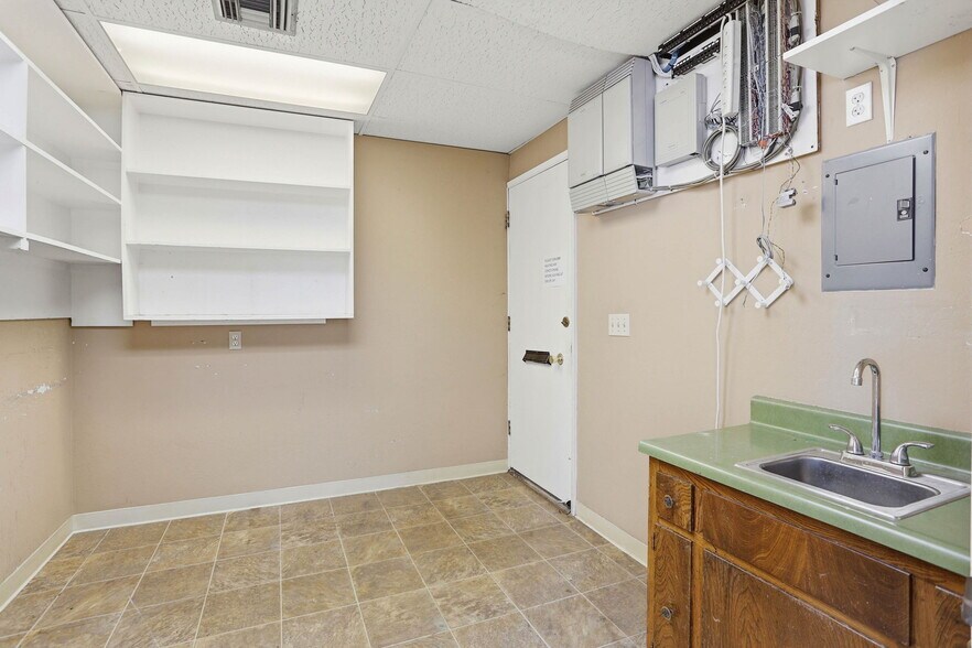 More Photos Of 2940 Union Ave, San Jose Medical For Lease