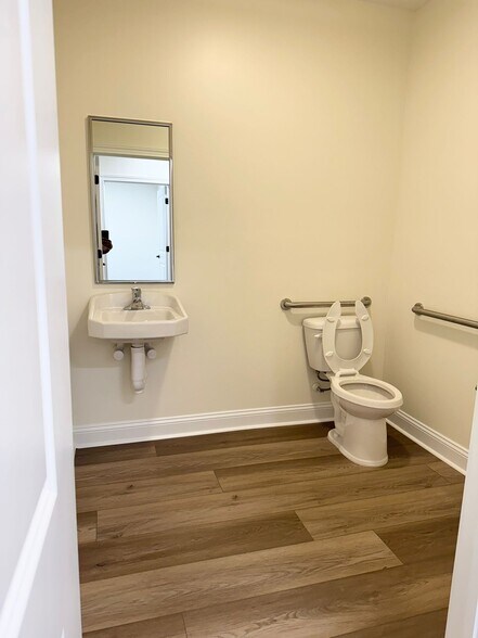 More Photos Of 130 Land Grant St, Saint Augustine Medical For Lease