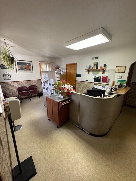 More Photos Of 7439 Tyler Blvd, Mentor Veterinarian Kennel For Sale