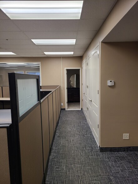 More Photos Of 2360 N Nevada Ave, Minneapolis Warehouse For Sale