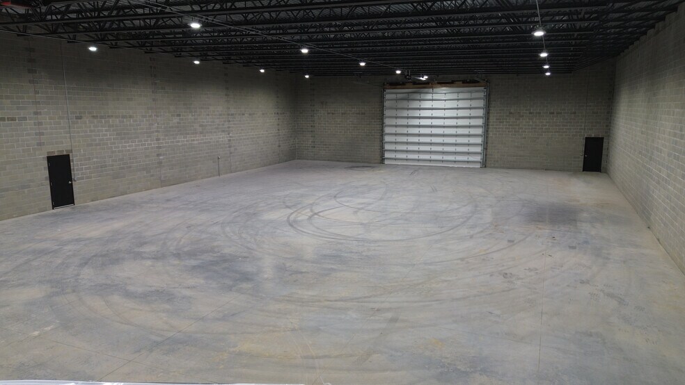 More Photos Of 14218 S 220th St, Gretna Light Distribution For Sale