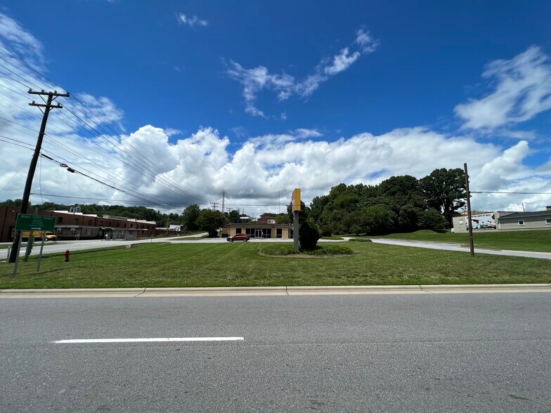 More Photos Of 211 Elkin Hwy, North Wilkesboro Bank For Sale