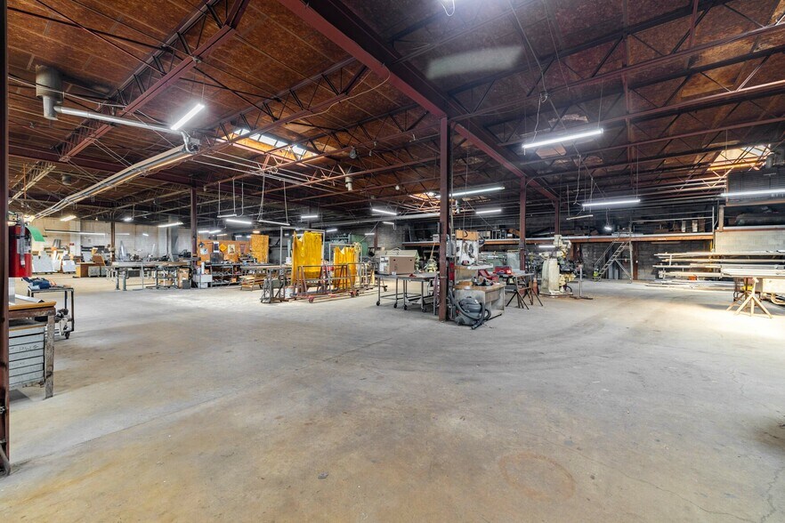 More Photos Of 21306 John R Rd, Hazel Park Warehouse For Sale