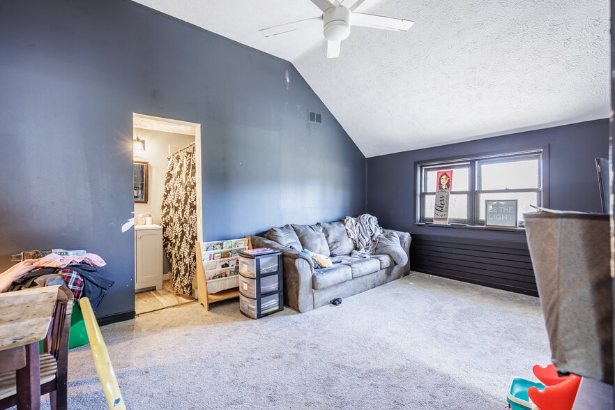 More Photos Of 5692 Pittsford Palmyra Rd, Pittsford Office Residential For Sale