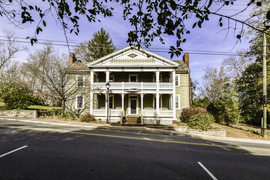 Primary Photo Of 173 Main St, Stanardsville Flex For Lease