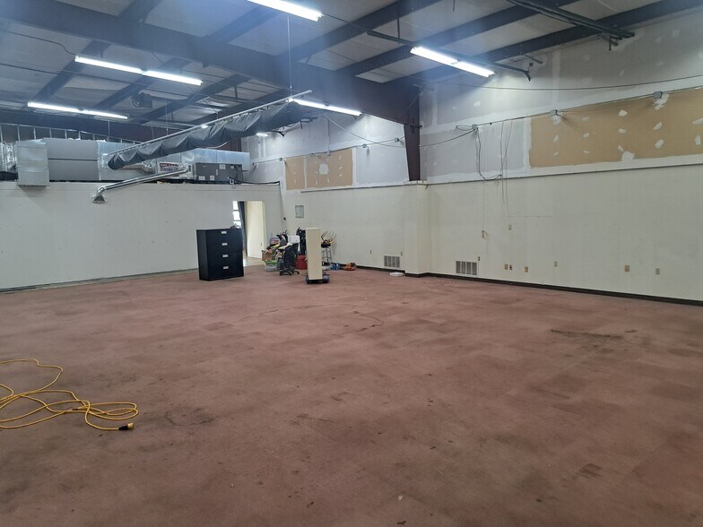 More Photos Of 4602 N US Highway 63, West Plains Flex For Sale